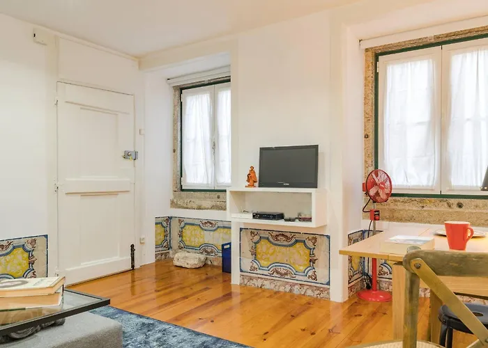 Lisbon Downtown Tiles Apartment